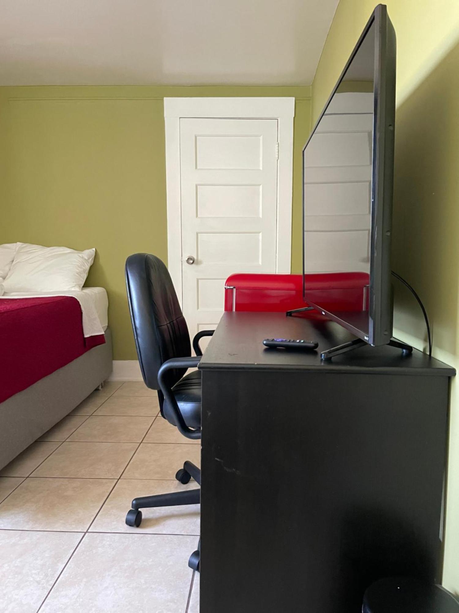 Spacious Private Los Angeles Bedroom With Ac & Wifi & Private Fridge Near Usc The Coliseum Exposition Park Bmo Stadium University Of Southern California Екстер'єр фото